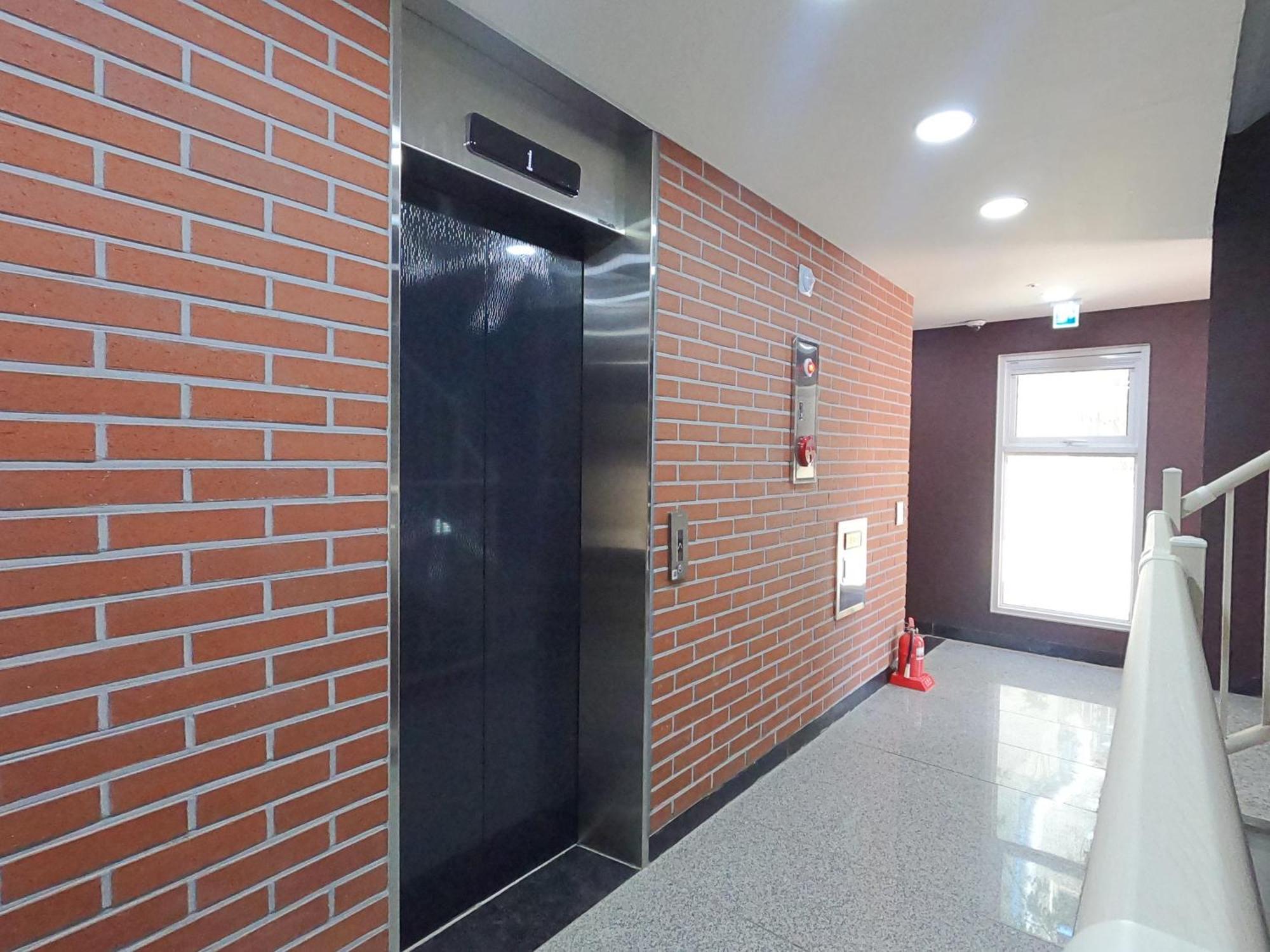 Sokcho Station Hostel エクステリア 写真
